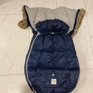 Navy Blue 7AM Enfant Le Sac Igloo.